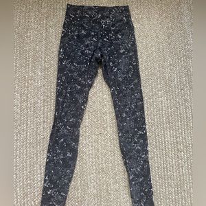 Lululemon Size 4 28” Align leggings black/pink pattern. Lightly worn.